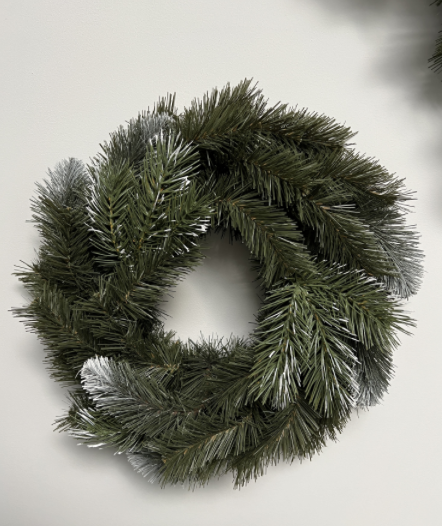 Künstlicher Kranz „Lamia“ – PVC mit Schnee-Effekt, ca. 45cm Durchmesser 1 Künstlicher Kranz „Lamia“ – PVC mit Schnee-Effekt, ca. 45cm Durchmesser